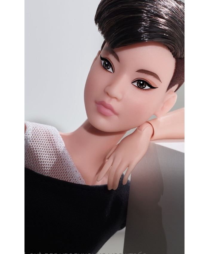 Кукла Barbie Looks Лукс Образы безграничные движения миниатюрная брюнетка с короткой стрижкой GXB29