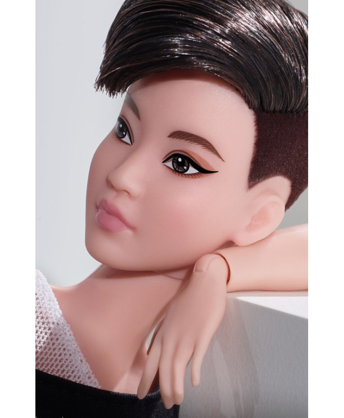 Кукла Barbie Looks Лукс Образы безграничные движения миниатюрная брюнетка с короткой стрижкой GXB29