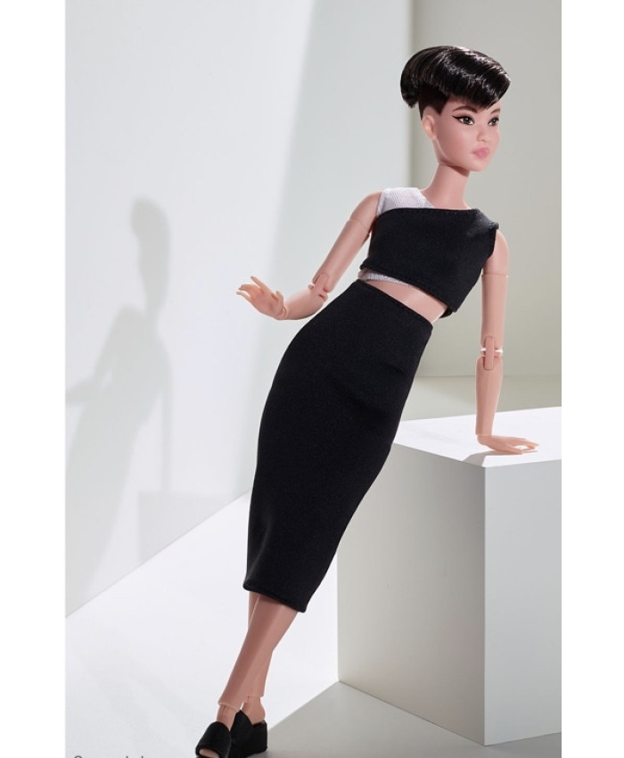 Кукла Barbie Looks Лукс Образы безграничные движения миниатюрная брюнетка с короткой стрижкой GXB29