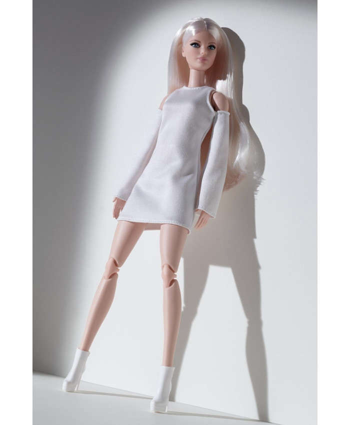 Barbie Кукла Looks № 6 Блондинка GXB28